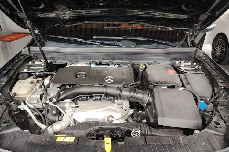 Used Mercedes-Benz GLB 2023 GLB 220 Sport Edition Engine Bay
