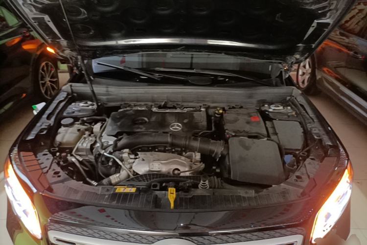 Used Mercedes-Benz GLB 2023 GLB 220 Sport Edition Engine Bay