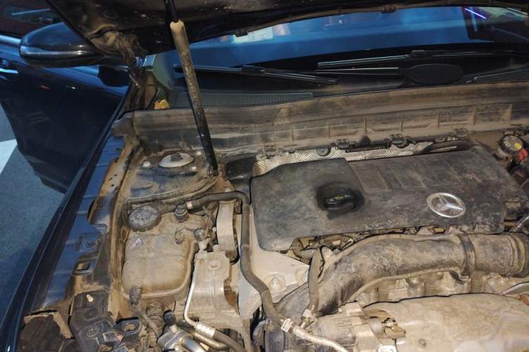 Used Mercedes-Benz GLB 2023 GLB 220 Sport Edition Engine Bay Right