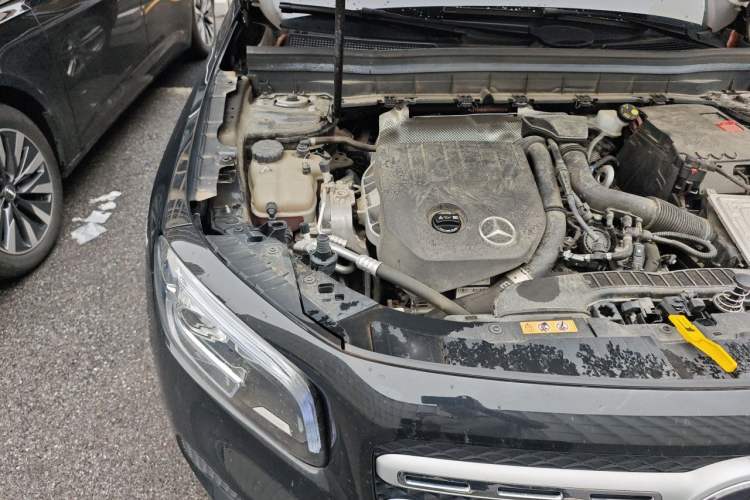 Used Mercedes-Benz GLB 2023 GLB 200 Fashion Model Engine Bay Right