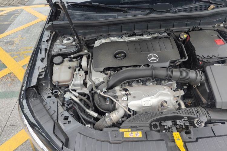 Used Mercedes-Benz GLB 2023 GLB 220 Sport Edition Engine Bay Right