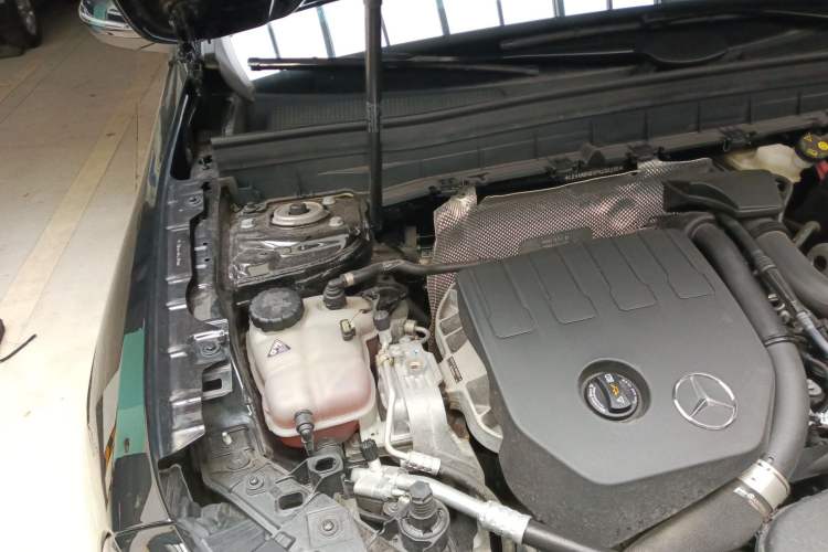 Used Mercedes-Benz GLB 2023 GLB 200 Dynamic Edition Engine Bay Right