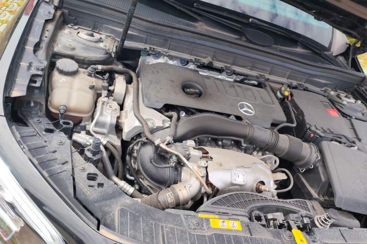 Used Mercedes-Benz GLB 2023 GLB 220 Sport Edition Engine Bay Right