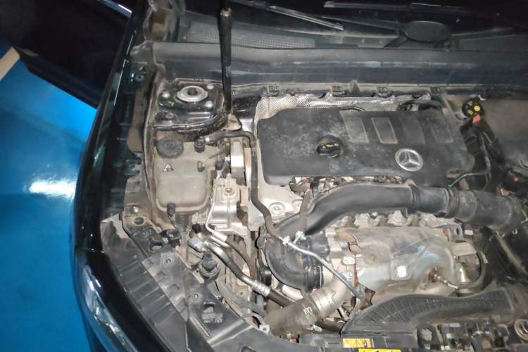 Used Mercedes-Benz GLB 2023 GLB 220 Sport Edition Engine Bay Right
