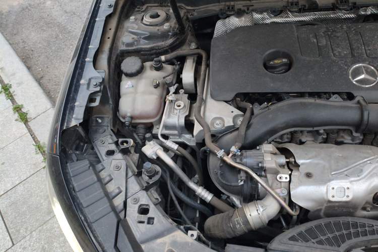 Used Mercedes-Benz GLB 2023 GLB 220 Sport Edition Engine Bay Right