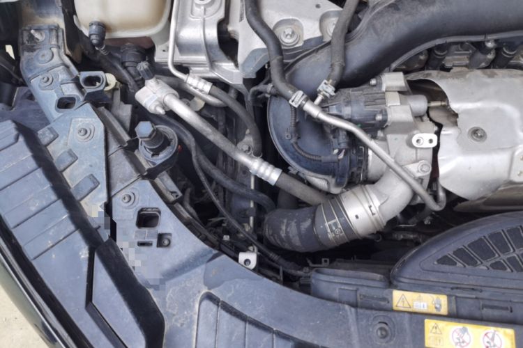 Used Mercedes-Benz GLB 2023 GLB 220 Fashion Model Engine Bay Right