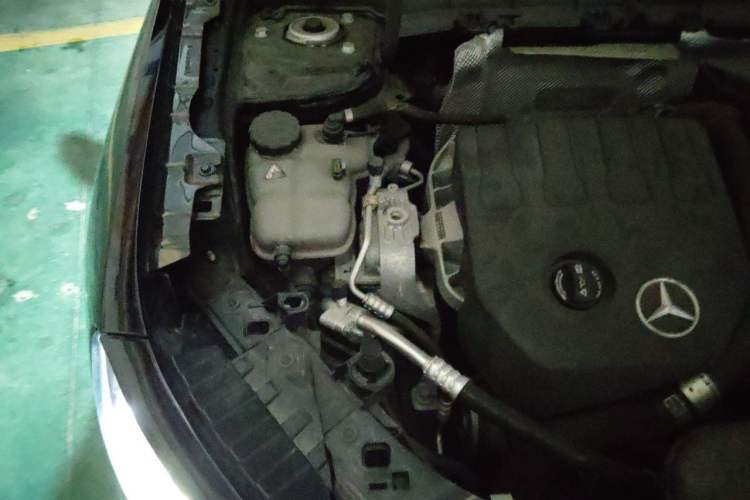 Used Mercedes-Benz GLB 2023 GLB 200 Fashion Model Engine Bay Right