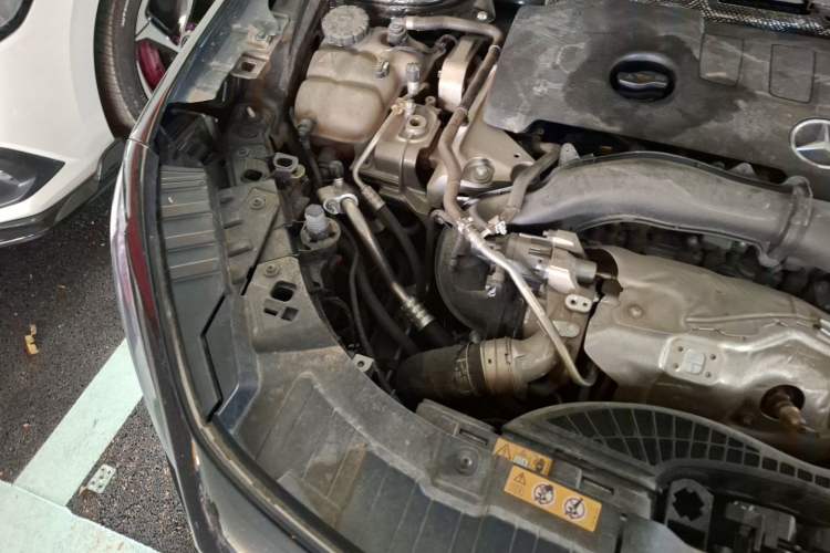 Used Mercedes-Benz GLB 2023 GLB 220 Sport Edition Engine Bay Right