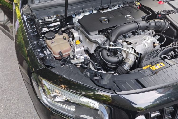 Used Mercedes-Benz GLB 2023 GLB 220 Fashion Model Engine Bay Right