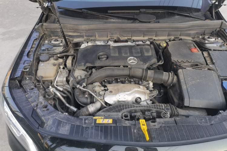 Used Mercedes-Benz GLB 2023 GLB 220 Sport Edition Engine Bay Right