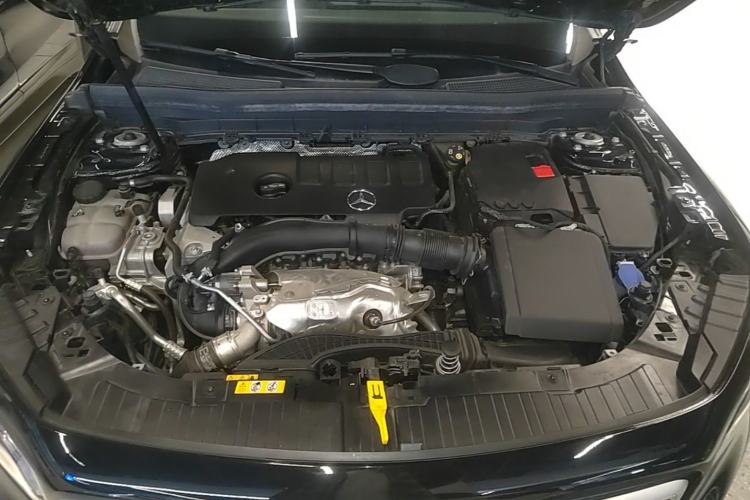 Used Mercedes-Benz GLB 2023 GLB 220 Sport Edition Engine Bay