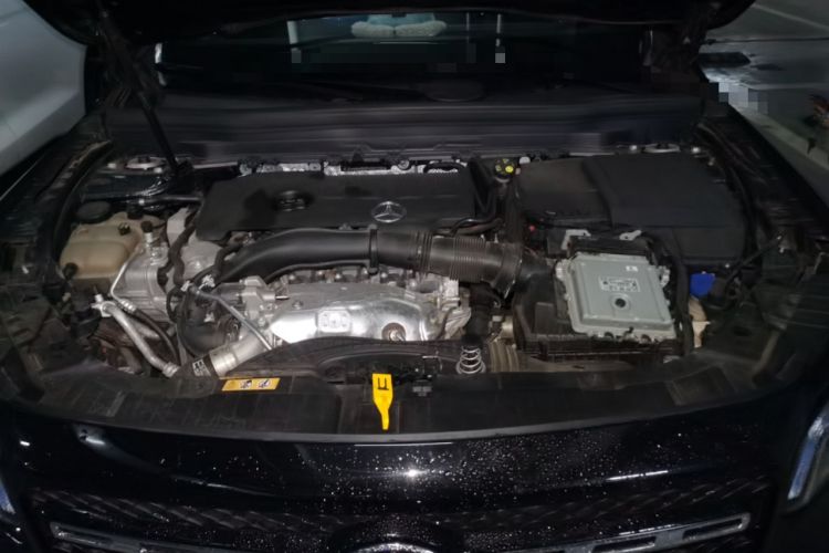 Used Mercedes-Benz GLB 2023 GLB 220 4MATIC Engine Bay