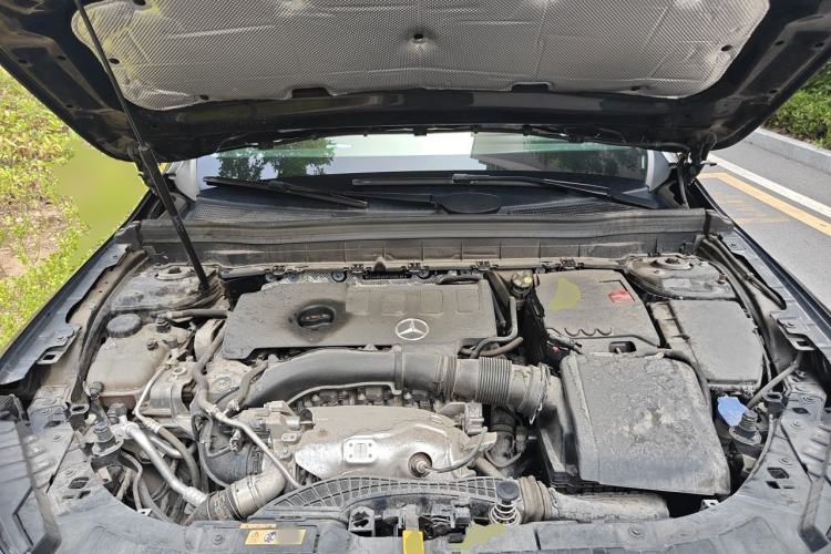 Used Mercedes-Benz GLB 2023 GLB 220 Fashion Model Engine Bay