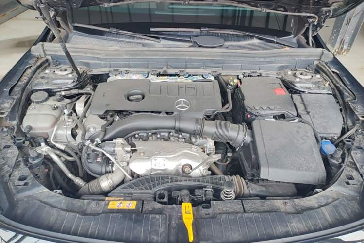 Used Mercedes-Benz GLB 2023 GLB 220 Fashion Model Engine Bay