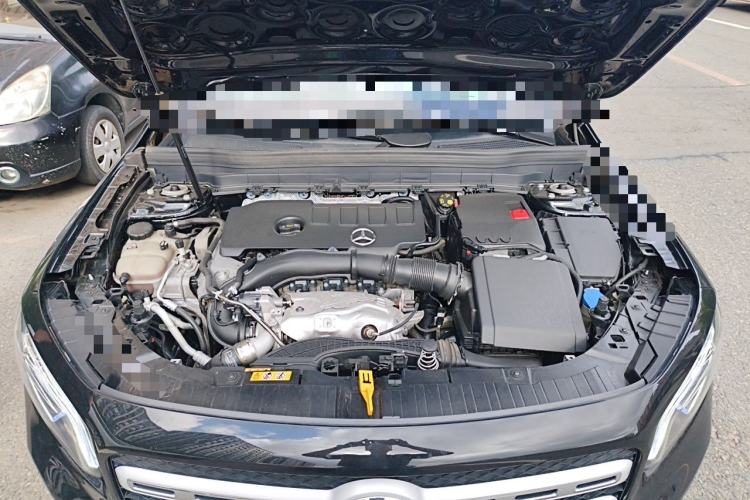 Used Mercedes-Benz GLB 2023 GLB 220 Fashion Model Engine Bay