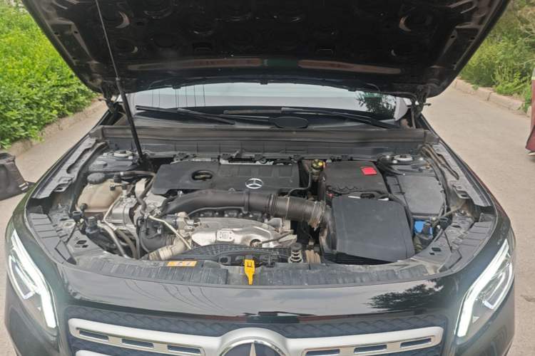 Used Mercedes-Benz GLB 2023 GLB 220 Fashion Model Engine Bay