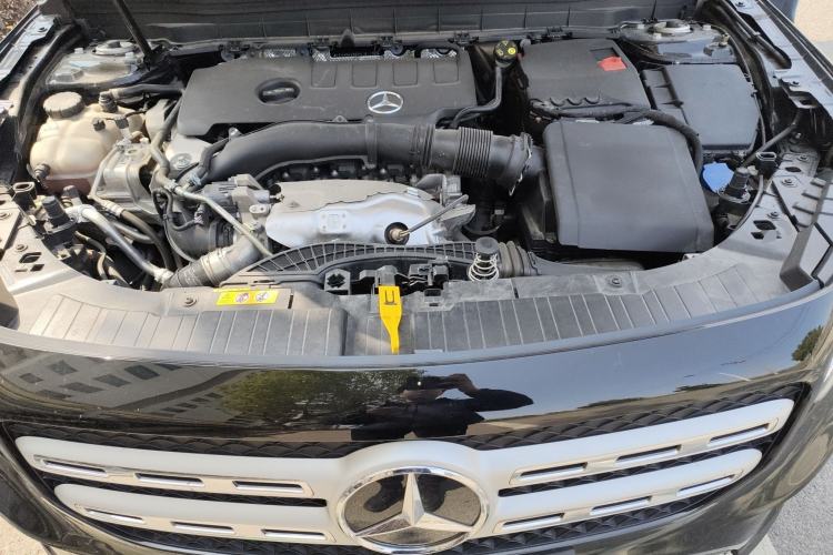 Used Mercedes-Benz GLB 2023 GLB 220 4MATIC Engine Bay