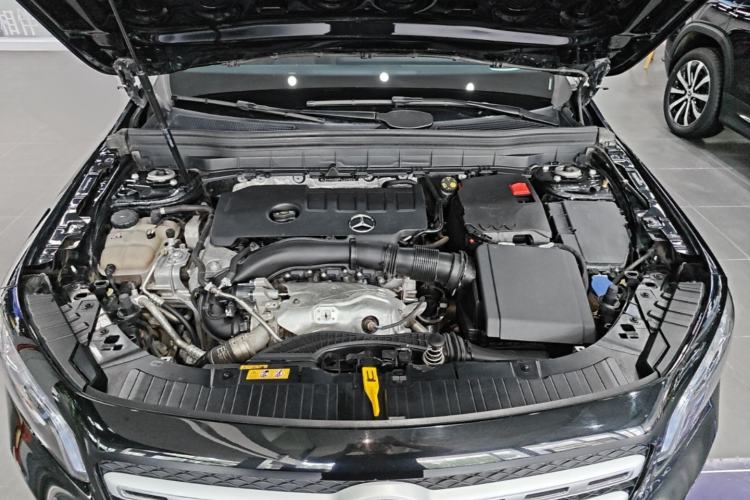 Used Mercedes-Benz GLB 2023 GLB 220 Fashion Model Engine Bay