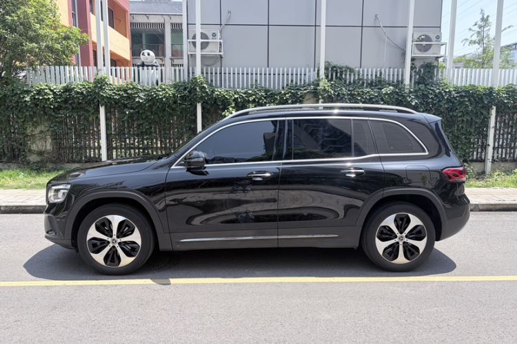 Used Mercedes-Benz GLB 2023 GLB 220 Fashion Model Exterior 1