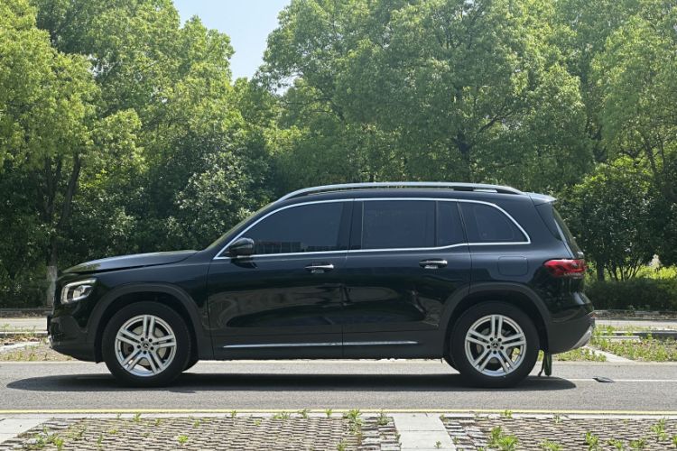 Used Mercedes-Benz GLB 2023 GLB 220 Sport Edition Exterior 2
