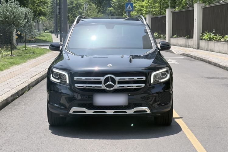 Used Mercedes-Benz GLB 2023 GLB 220 Fashion Model Exterior 2
