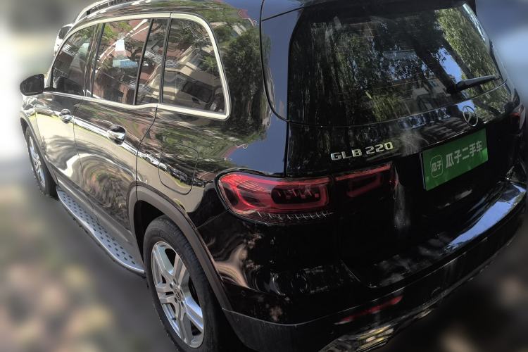 Used Mercedes-Benz GLB 2023 GLB 220 Sport Edition Exterior 2