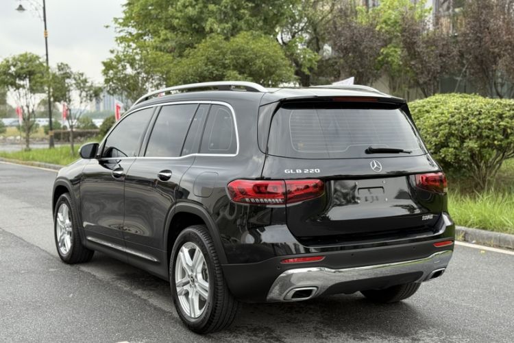 Used Mercedes-Benz GLB 2023 GLB 220 Sport Edition Exterior 3