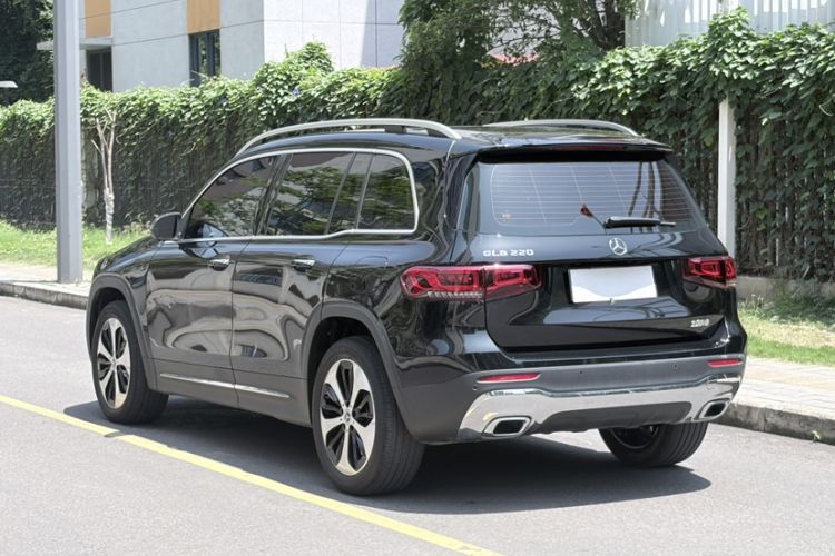 Used Mercedes-Benz GLB 2023 GLB 220 Fashion Model Exterior 3