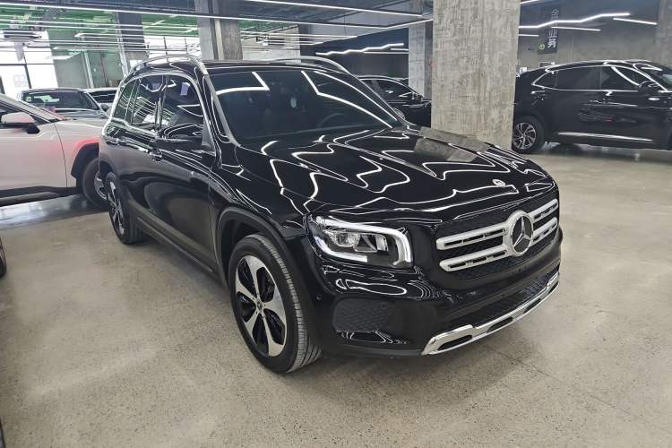 Used Mercedes-Benz GLB 2023 GLB 220 Fashion Model Exterior 3