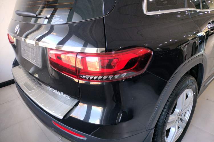 Used Mercedes-Benz GLB 2023 GLB 200 Dynamic Edition Exterior 3