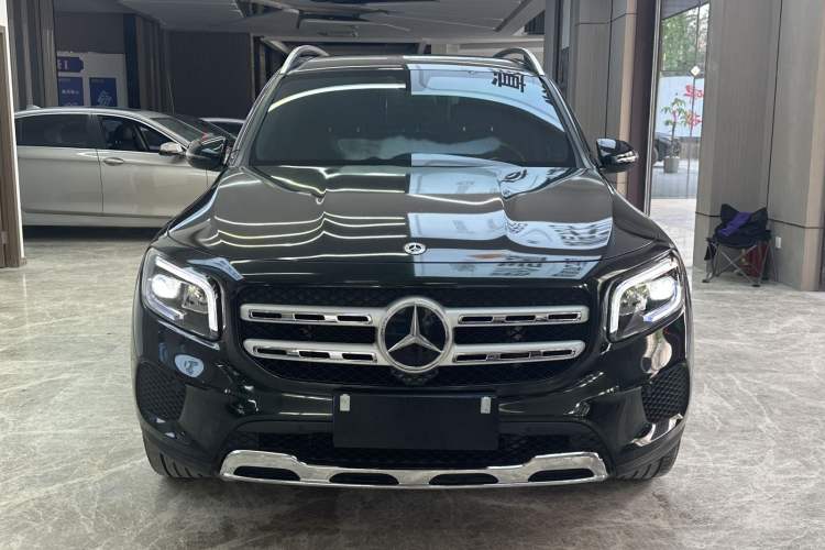Used Mercedes-Benz GLB 2023 GLB 220 Sport Edition Exterior 4