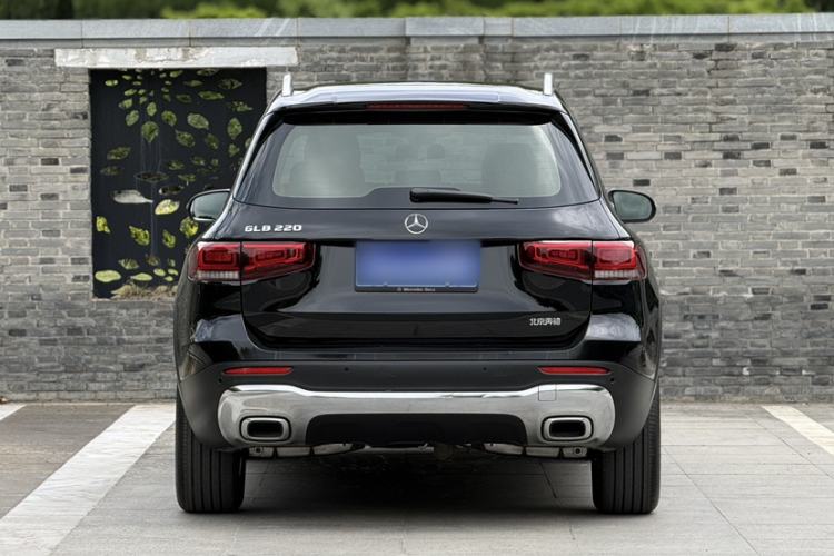 Used Mercedes-Benz GLB 2023 GLB 220 Sport Edition Exterior 4