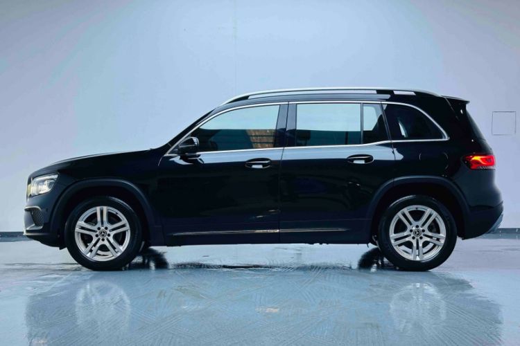 Used Mercedes-Benz GLB 2023 GLB 200 Fashion Model Exterior 4