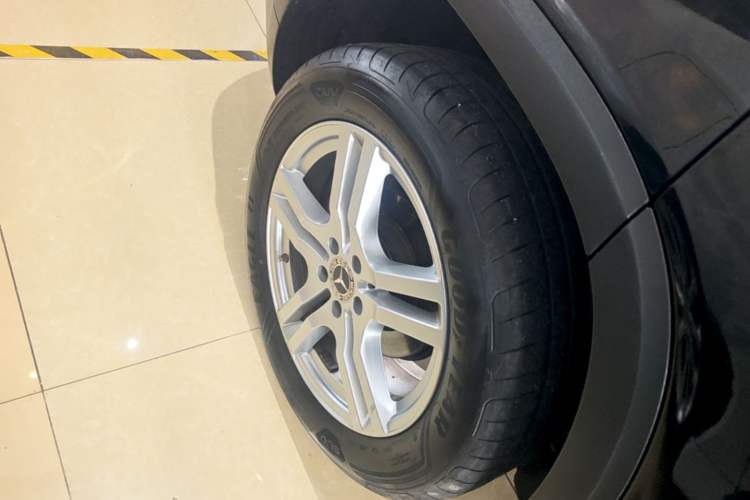 Used Mercedes-Benz GLB 2023 GLB 220 Sport Edition Exterior 5