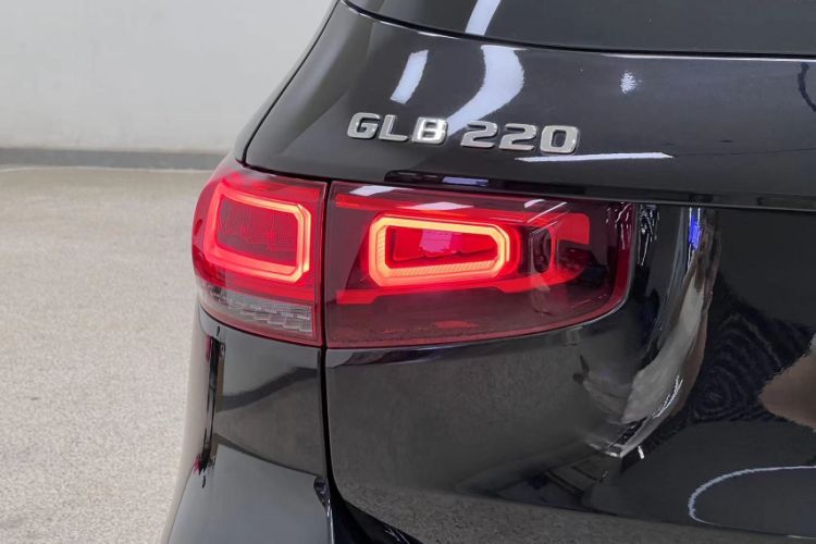 Used Mercedes-Benz GLB 2023 GLB 220 Fashion Model Exterior 9