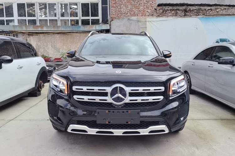 Used Mercedes-Benz GLB 2023 Refreshed GLB 200 Dynamic Edition Front