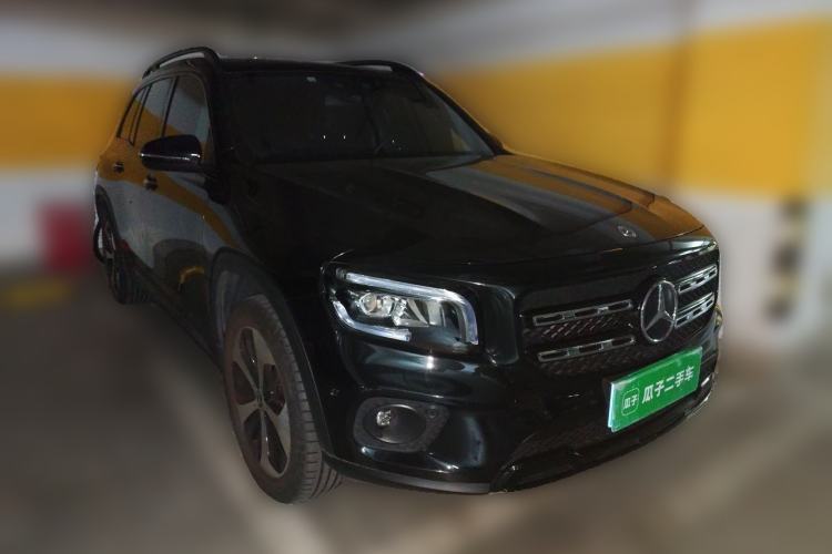 Used Mercedes-Benz GLB 2023 GLB 220 4MATIC Front Right 45 Deg