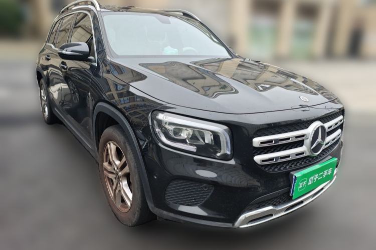 Used Mercedes-Benz GLB 2023 GLB 200 Fashion Model Front Right 45 Deg