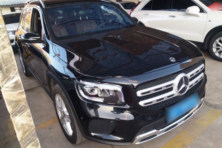 Used Mercedes-Benz GLB 2023 GLB 220 Sport Edition Front Right 45 Deg