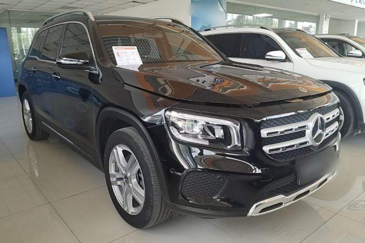 Used Mercedes-Benz GLB 2023 GLB 220 Sport Edition Front Right 45 Deg