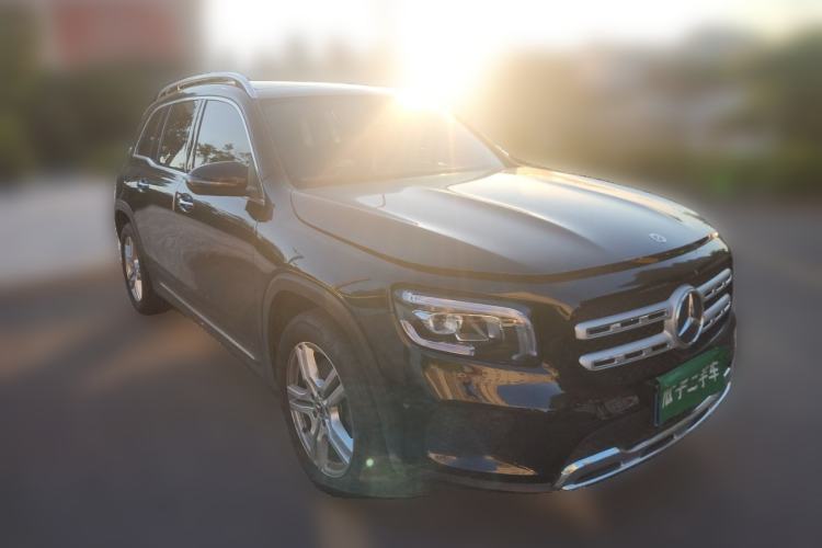 Used Mercedes-Benz GLB 2023 GLB 220 Sport Edition Front Right 45 Deg