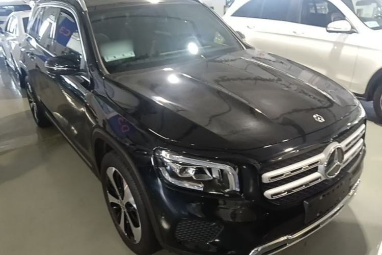 Used Mercedes-Benz GLB 2023 GLB 220 Fashion Model Front Right 45 Deg