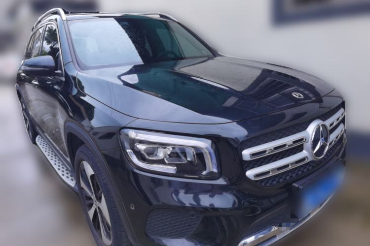Used Mercedes-Benz GLB 2023 GLB 220 Fashion Model Front Right 45 Deg