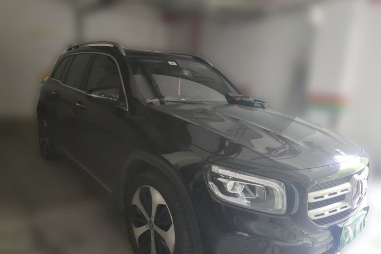 Used Mercedes-Benz GLB 2023 GLB 220 Fashion Model Front Right 45 Deg