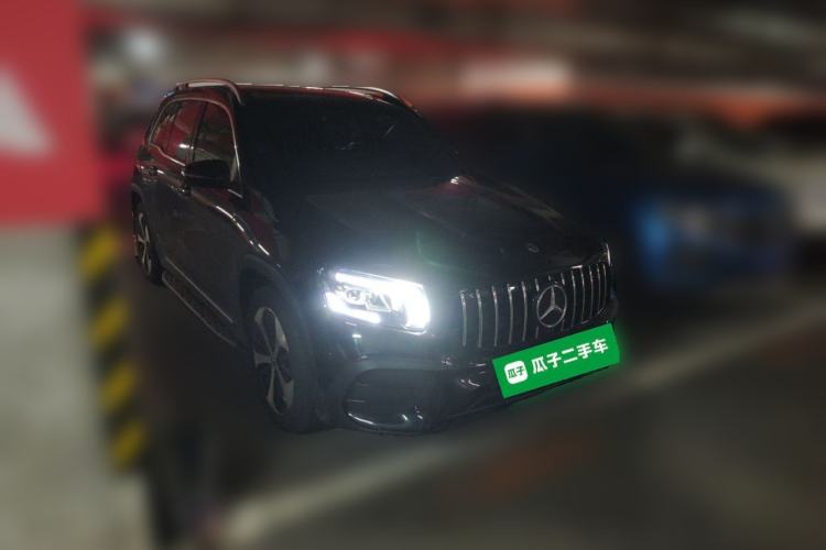 Used Mercedes-Benz GLB 2023 GLB 220 Fashion Model Front Right 45 Deg