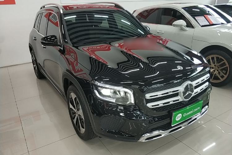 Used Mercedes-Benz GLB 2023 GLB 220 Fashion Model Front Right 45 Deg