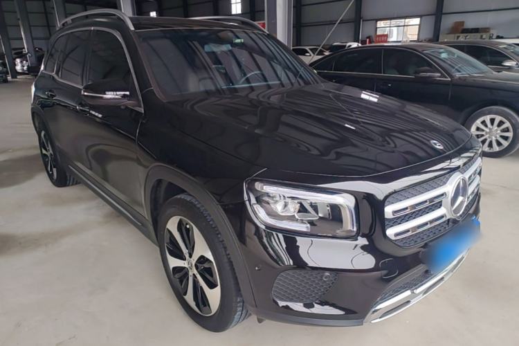 Used Mercedes-Benz GLB 2023 GLB 220 Fashion Model Front Right 45 Deg