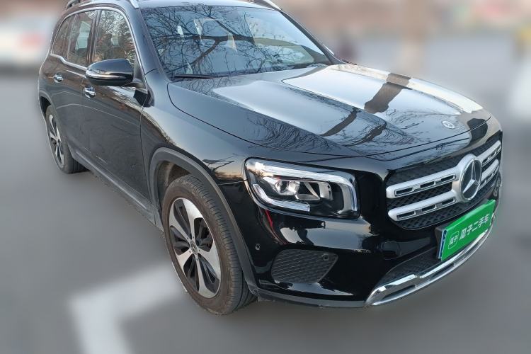 Used Mercedes-Benz GLB 2023 GLB 220 Fashion Model Front Right 45 Deg