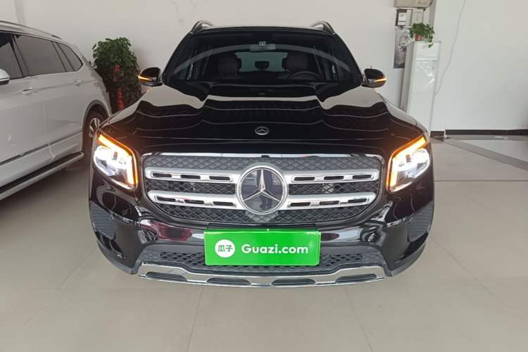 Used Mercedes-Benz GLB 2023 Refreshed GLB 200 Dynamic Edition Front