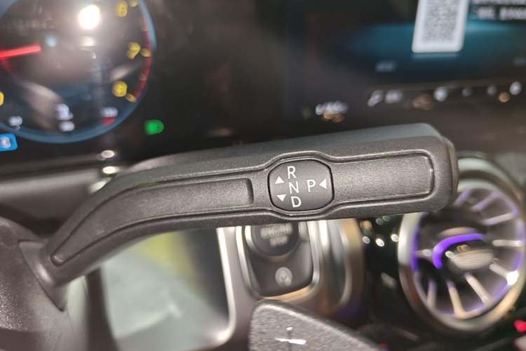 Used Mercedes-Benz GLB 2023 GLB 220 Fashion Model Gear Lever